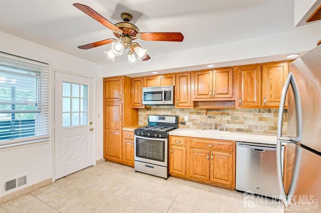 559 Wood Avenue, Edison, NJ 08820