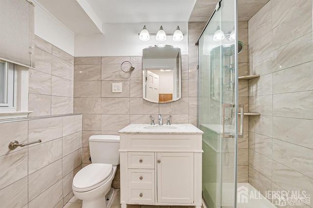 559 Wood Avenue, Edison, NJ 08820