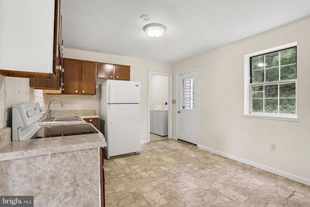 1117 CLOVERTON DR, Columbia, PA 17512