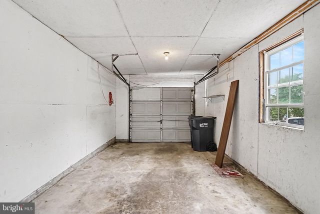 1117 CLOVERTON DR, Columbia, PA 17512