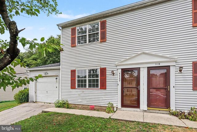 1117 CLOVERTON DR, Columbia, PA 17512