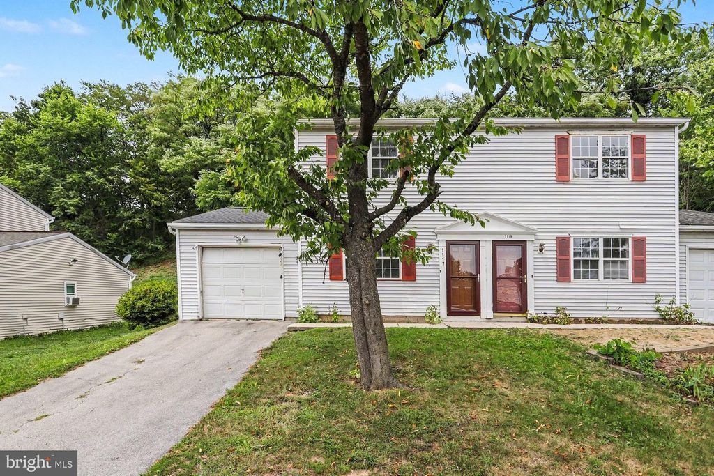 1117 CLOVERTON DR, Columbia, PA 17512