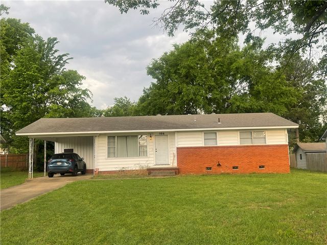 506 Oak Street, Clarksville, AR 72830