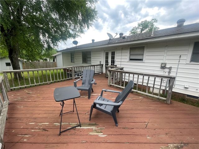 506 Oak Street, Clarksville, AR 72830