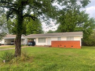 506 Oak Street, Clarksville, AR 72830