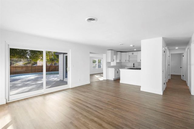 55 S FAIRFAX AVENUE, Winter Springs, FL 32708