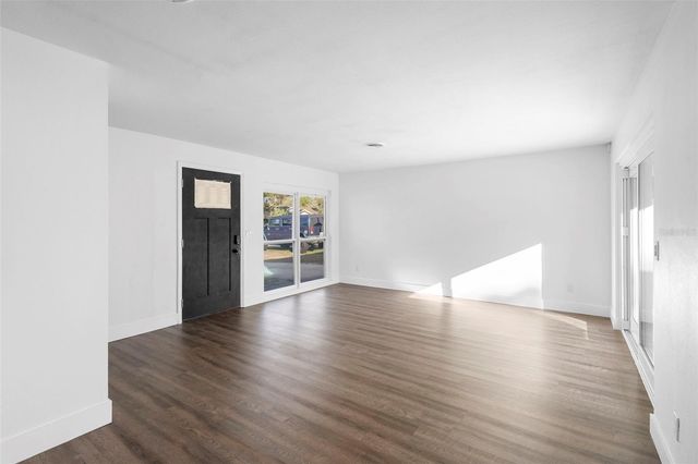 55 S FAIRFAX AVENUE, Winter Springs, FL 32708