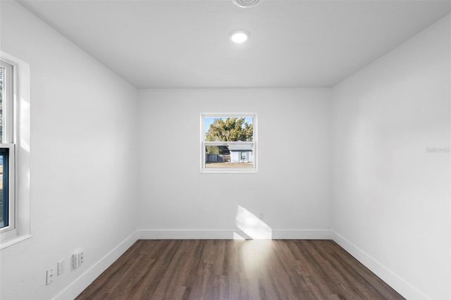 55 S FAIRFAX AVENUE, Winter Springs, FL 32708