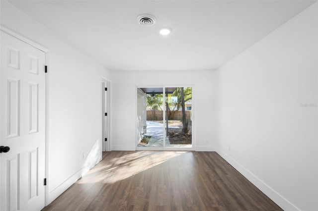 55 S FAIRFAX AVENUE, Winter Springs, FL 32708