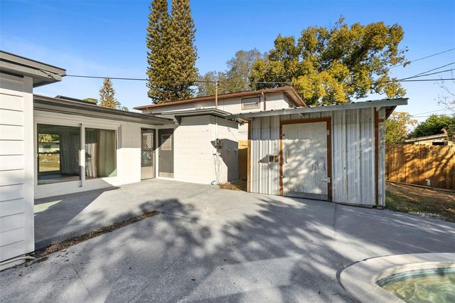 55 S FAIRFAX AVENUE, Winter Springs, FL 32708