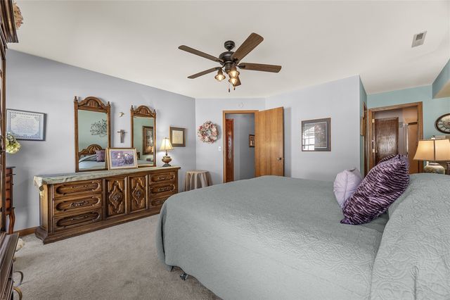 4545 Westchester Drive NE C, Cedar Rapids, IA 52402