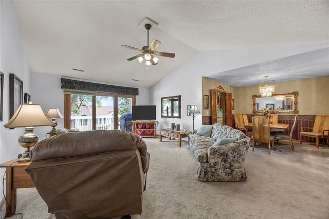 4545 Westchester Drive NE C, Cedar Rapids, IA 52402