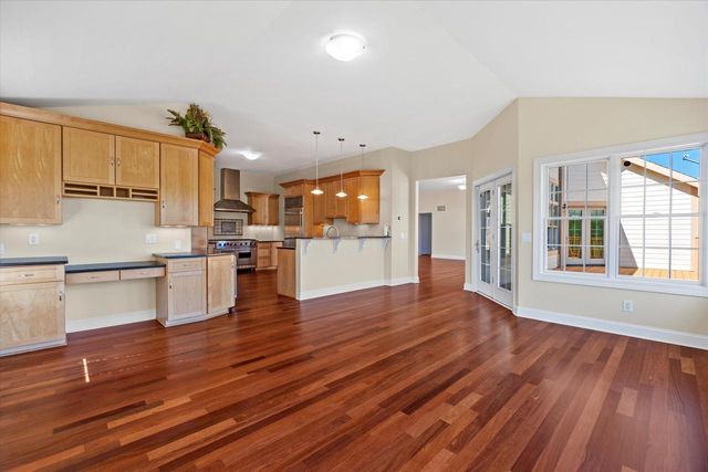 N37W22910 Wyndemere DRIVE, Pewaukee, WI 53072