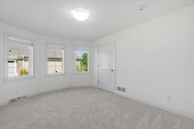 N37W22910 Wyndemere DRIVE, Pewaukee, WI 53072