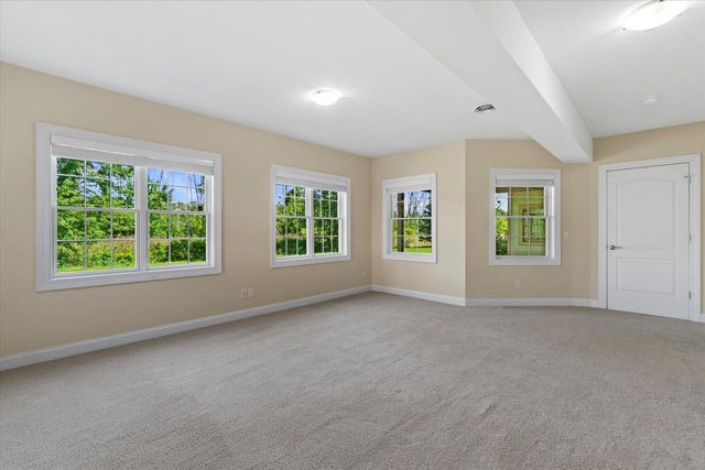 N37W22910 Wyndemere DRIVE, Pewaukee, WI 53072