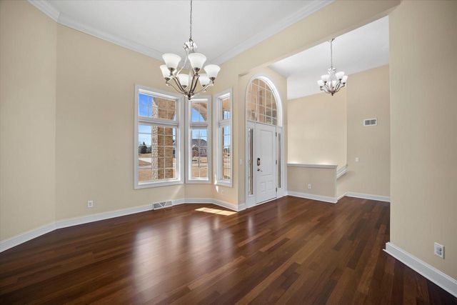 N37W22910 Wyndemere DRIVE, Pewaukee, WI 53072