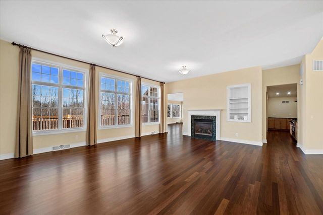 N37W22910 Wyndemere DRIVE, Pewaukee, WI 53072