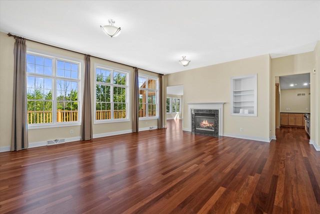 N37W22910 Wyndemere DRIVE, Pewaukee, WI 53072