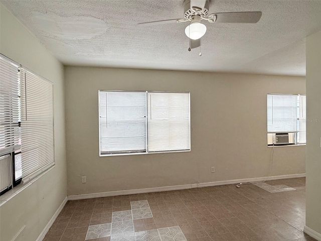 2404 10TH STREET W 1, Bradenton, FL 34205
