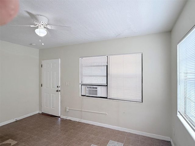 2404 10TH STREET W 1, Bradenton, FL 34205
