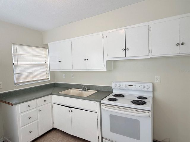 2404 10TH STREET W 1, Bradenton, FL 34205