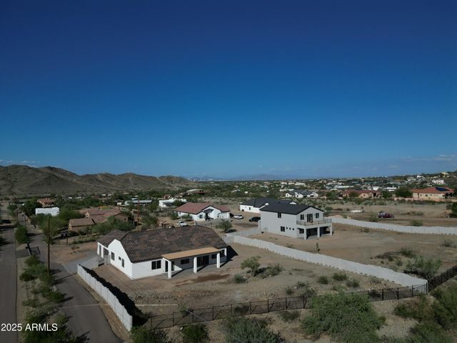 11715 S 39TH Avenue, Laveen, AZ 85339