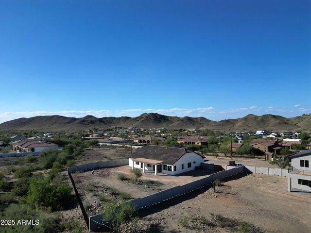 11715 S 39TH Avenue, Laveen, AZ 85339