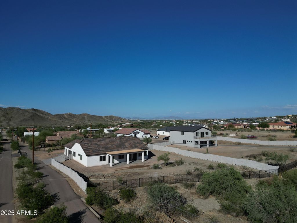 11715 S 39TH Avenue, Laveen, AZ 85339