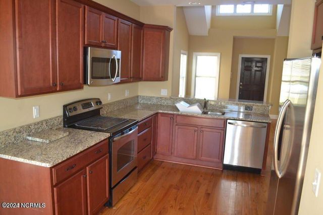 128 Cypress Circle, Southern Pines, NC 28387