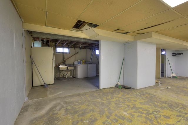 3714 Collingwood Avenue SW, Wyoming, MI 49519