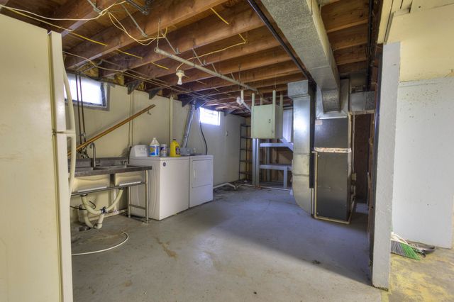 3714 Collingwood Avenue SW, Wyoming, MI 49519