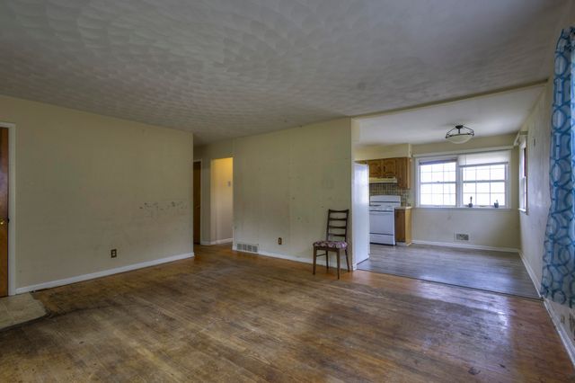 3714 Collingwood Avenue SW, Wyoming, MI 49519