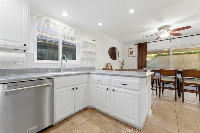 2354 Fan Palm, Corona, CA 92879