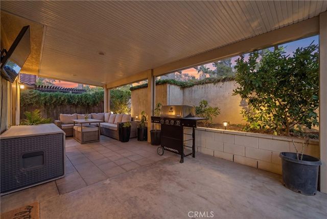2354 Fan Palm, Corona, CA 92879