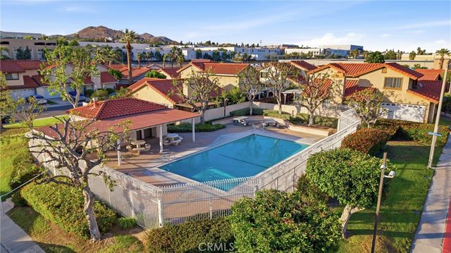 2354 Fan Palm, Corona, CA 92879