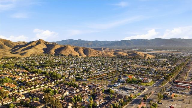 2354 Fan Palm, Corona, CA 92879