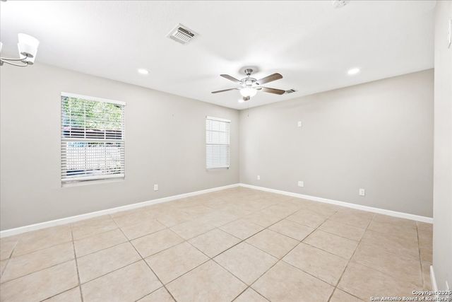 6903 Neston Dr, San Antonio, TX 78239