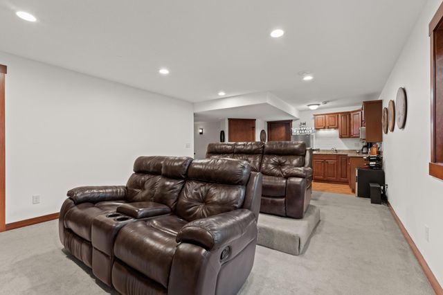 1602 Echo Ridge Road SW, Rochester, MN 55902