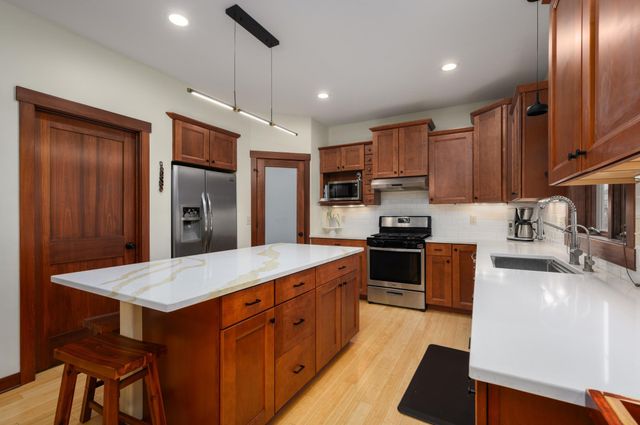 1602 Echo Ridge Road SW, Rochester, MN 55902