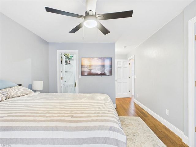 78 Hickory DR, Hartfield, VA 23071