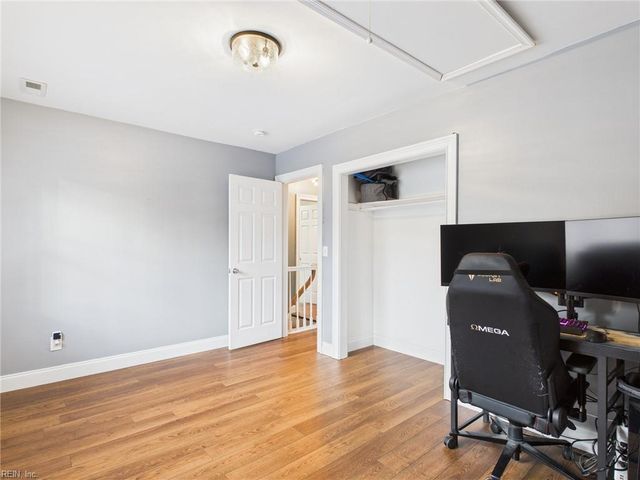 78 Hickory DR, Hartfield, VA 23071