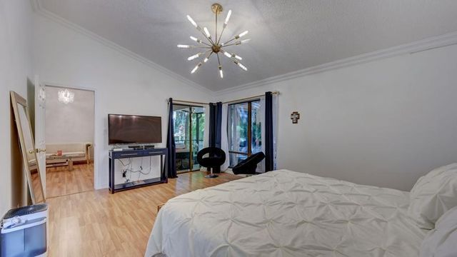 6660 Canary Palm Circle, Boca Raton, FL 33433