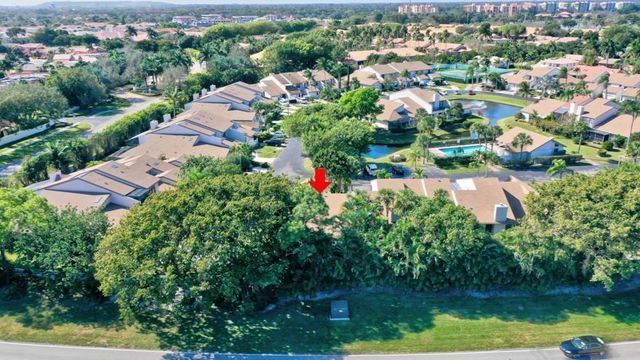 6660 Canary Palm Circle, Boca Raton, FL 33433