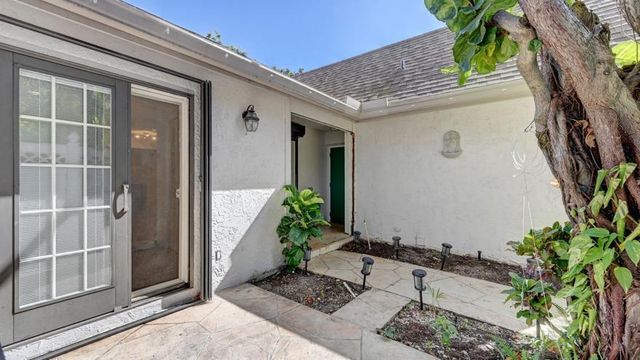 6660 Canary Palm Circle, Boca Raton, FL 33433