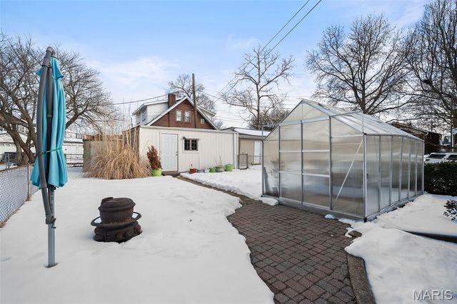 2842 Knox Court, St Louis, MO 63139