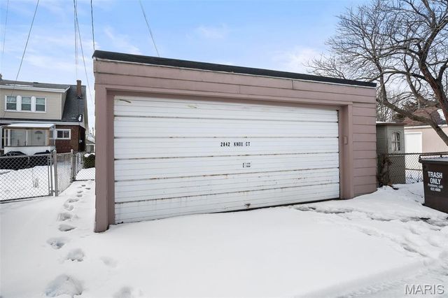 2842 Knox Court, St Louis, MO 63139