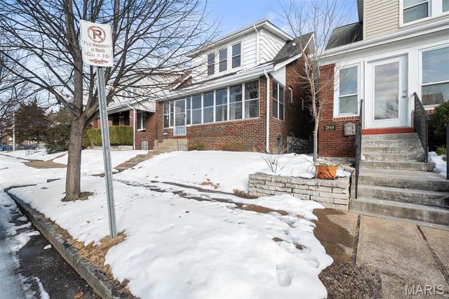 2842 Knox Court, St Louis, MO 63139