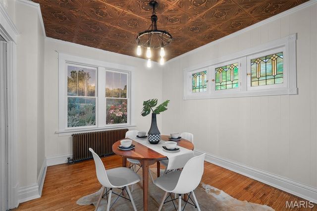 2842 Knox Court, St Louis, MO 63139