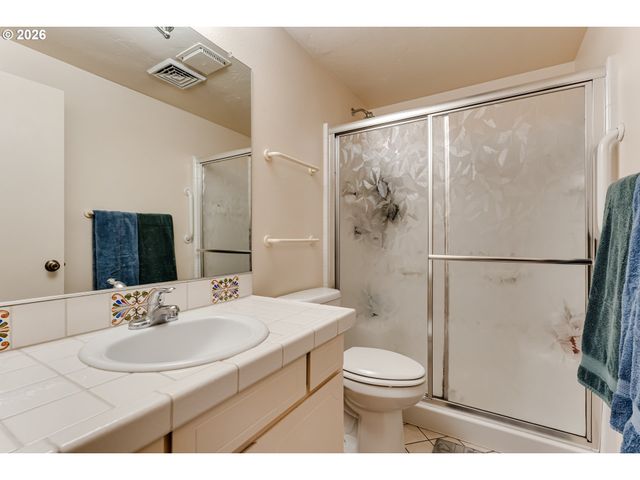 1230 DEBRICK Rd, Eugene, OR 97401