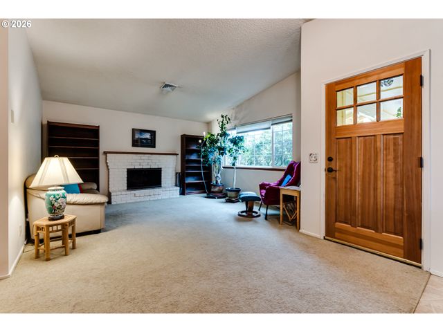 1230 DEBRICK Rd, Eugene, OR 97401